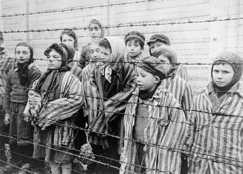 Что такое дегуманизация: определение слова, суть и значение понятия