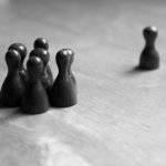 Что такое остракизм: определение понятия простыми словами и суть процесса
