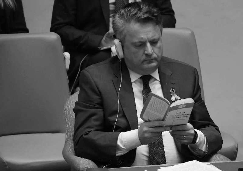 ДИПЛОМАТІЯ — це що таке, хто такий ДИПЛОМАТ простими словами