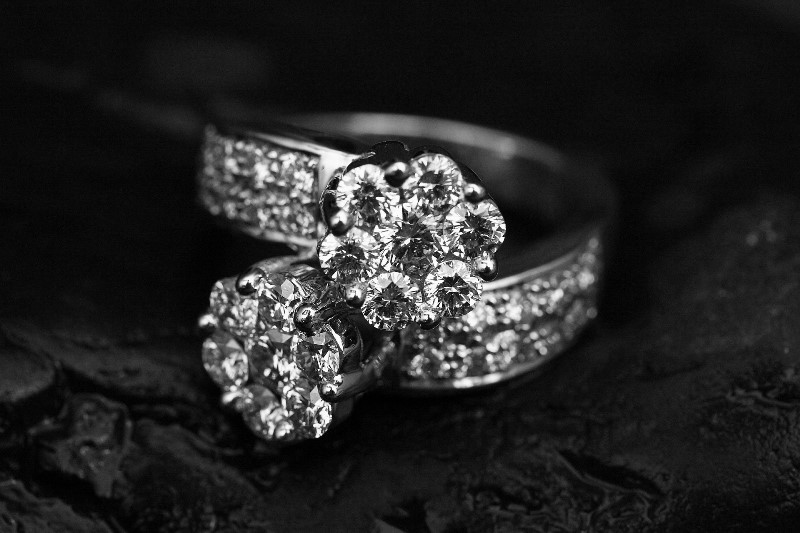 ЛАКШЕРІ (Luxury) – це що таке, поняття, значення терміну, переклад