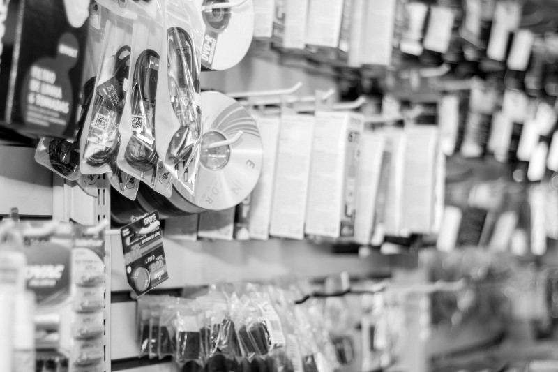 РИТЕЙЛ (Retail) – це що таке, поняття, значення, суть, слово Ритейлер