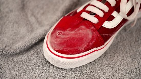 Как правильно чистить и ухаживать за кроссовками Vans