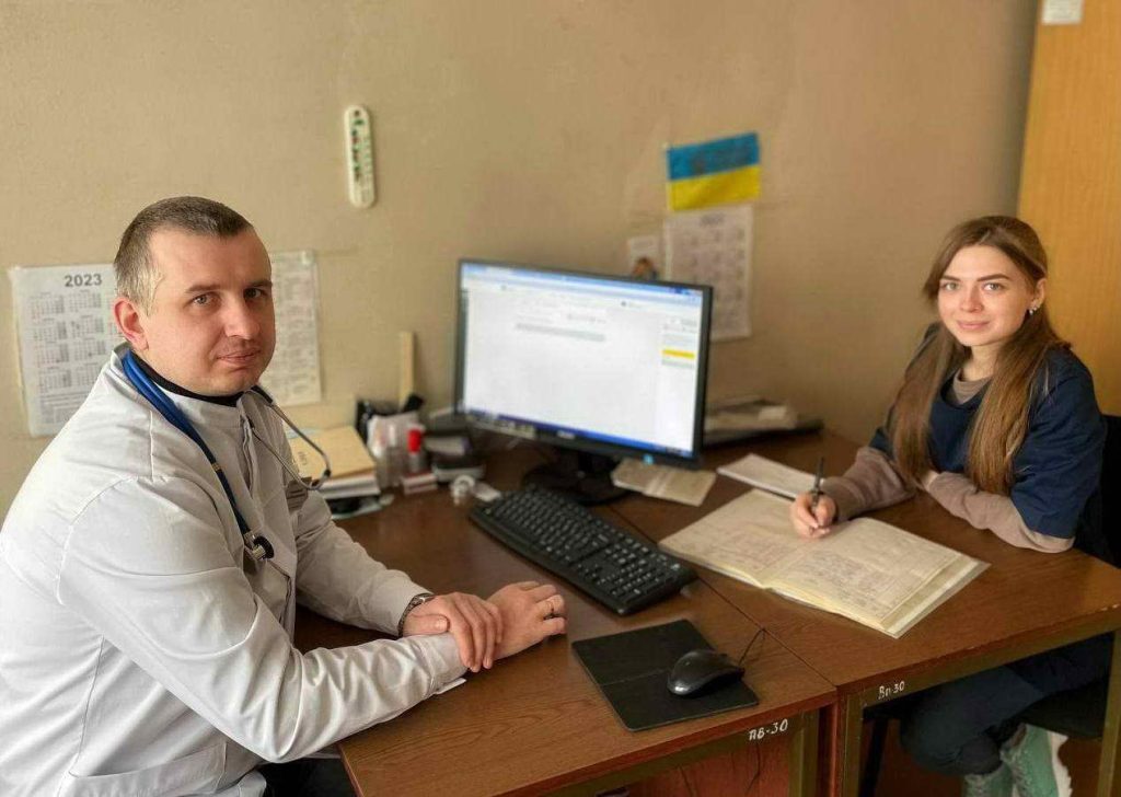 Хто такий Інфекціоніст: Опис професії, зарплата, де вчитись