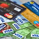 Банківські картки: ключ до фінансової дисципліни та контролю витрат