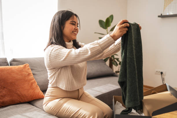 Не тільки худі та светри: жіноча кофта — тренд сезону