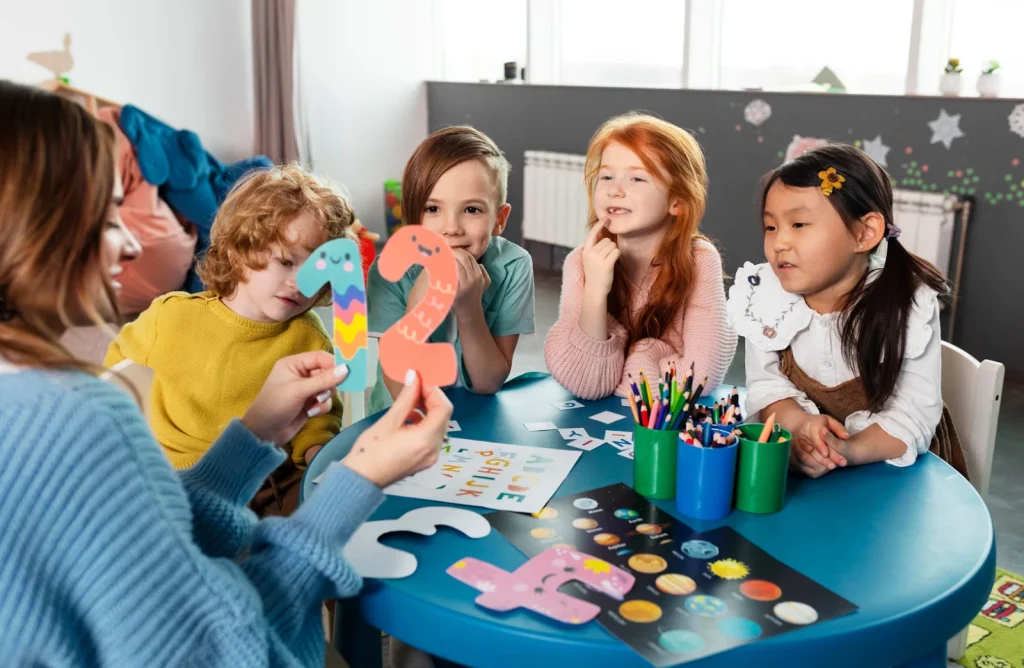 Чому невеликі групи у приватних садочках важливі для розвитку дитини