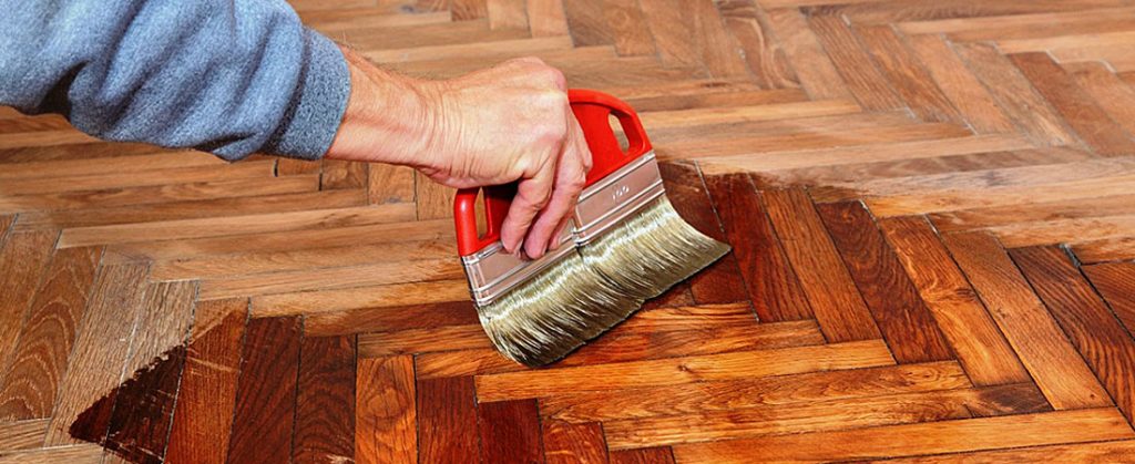 Пол, который снова «держит дом»: как реставрация возвращает тишину и ровный шаг