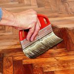 Пол, который снова «держит дом»: как реставрация возвращает тишину и ровный шаг